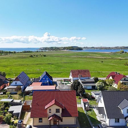 Schicke Fewo Mit Terrasse, Gratis Nutzung Vom Ahoi Erlebnisbad Und Sauna In Sellin - Haus De Niege Wech Fewo 02 Тиссов Екстериор снимка