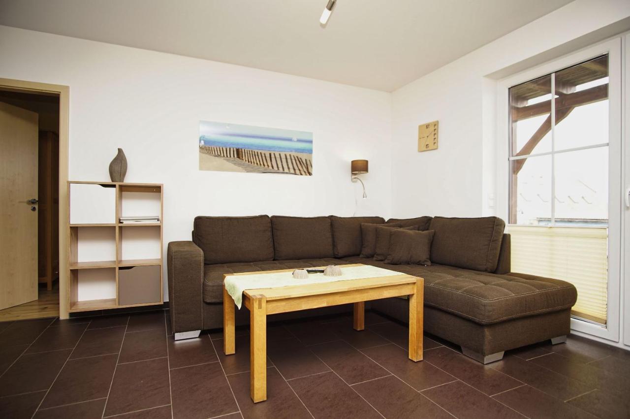 Schicke Fewo Mit Terrasse, Gratis Nutzung Vom Ahoi Erlebnisbad Und Sauna In Sellin - Haus De Niege Wech Fewo 02 Тиссов Екстериор снимка