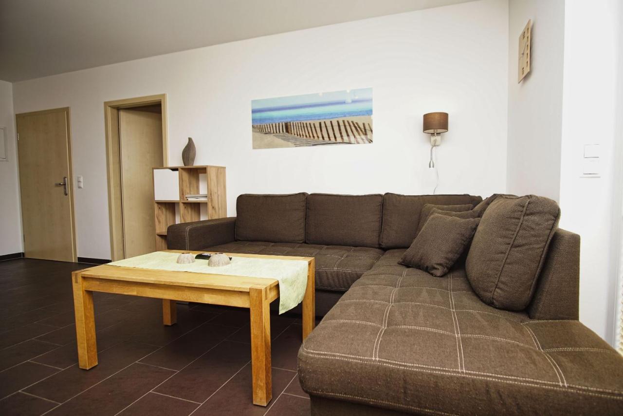 Schicke Fewo Mit Terrasse, Gratis Nutzung Vom Ahoi Erlebnisbad Und Sauna In Sellin - Haus De Niege Wech Fewo 02 Тиссов Екстериор снимка